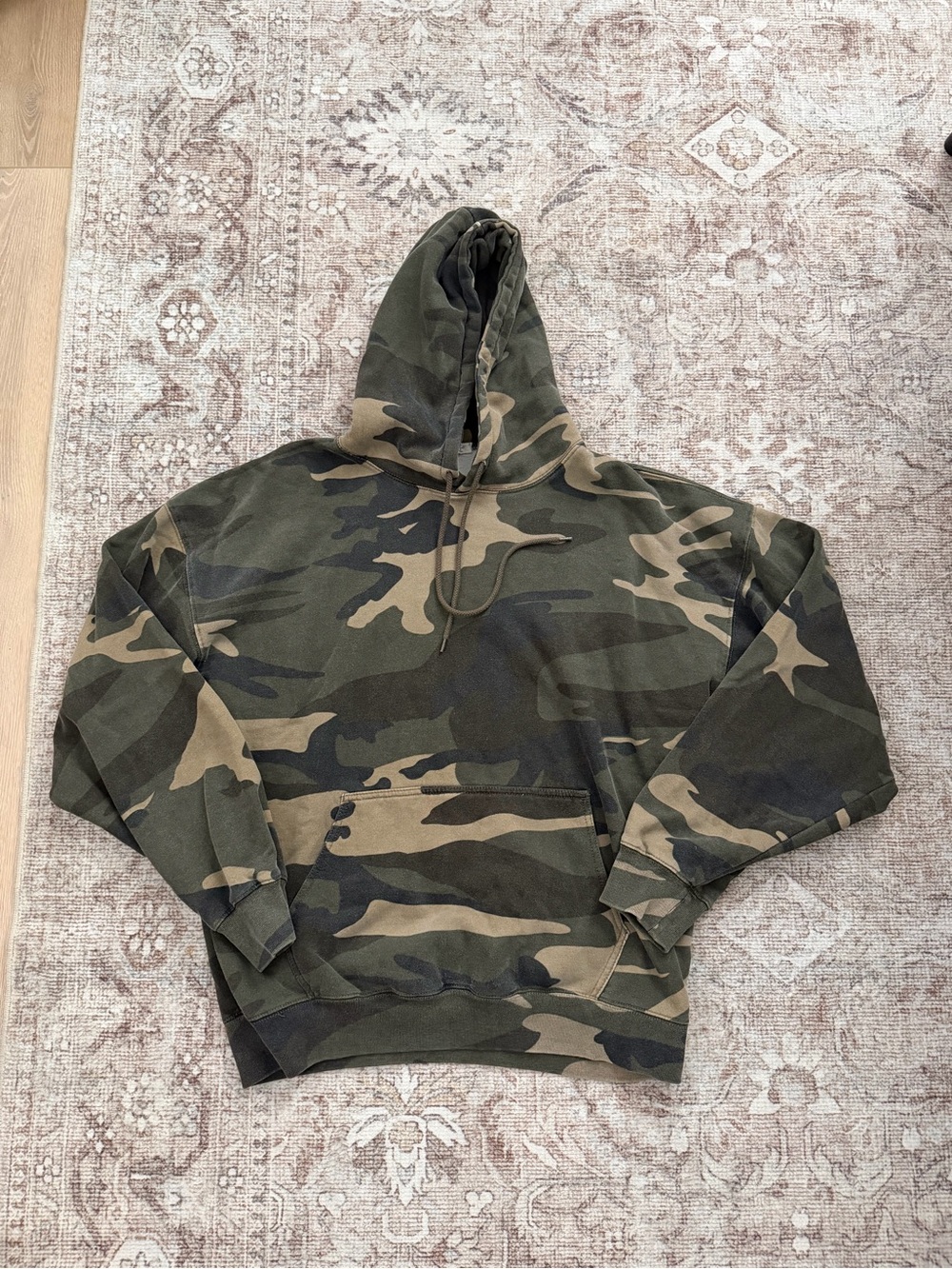 Brandy Melville Camo Hooded Pullover - Green & Brown